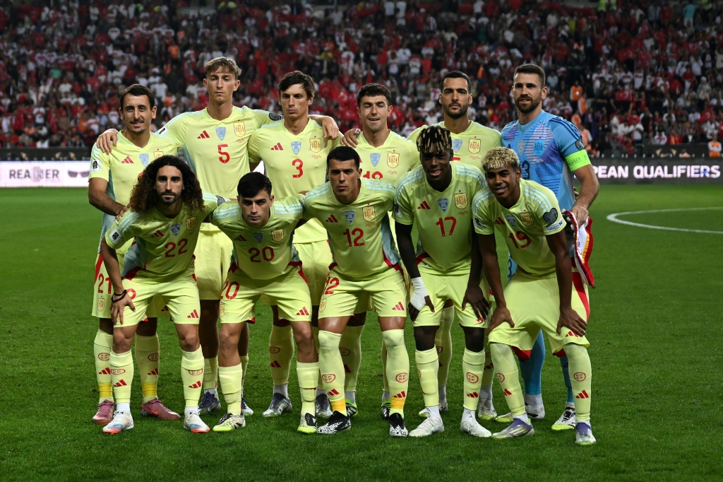 Espanha assume liderança no ranking da FIFA, Argentina desce para terceiro; Brasil cai ao sexto lugar