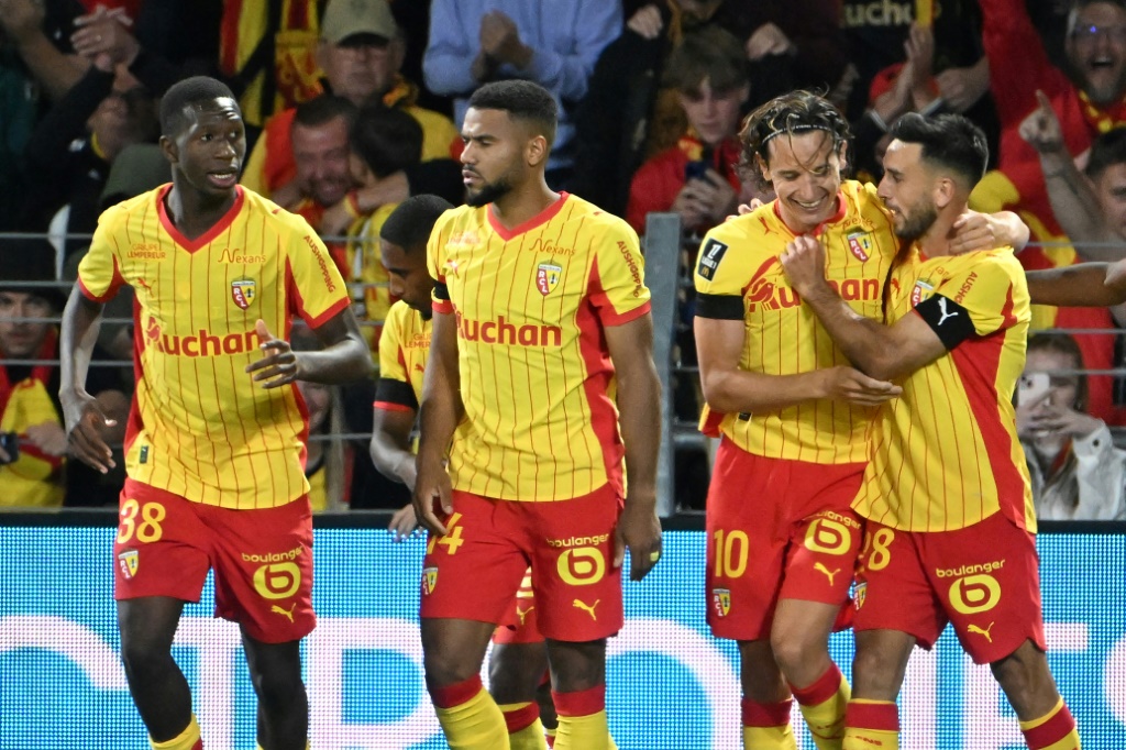 Ligue 1 : Lens aspire à reconquérir le Nord contre Lille