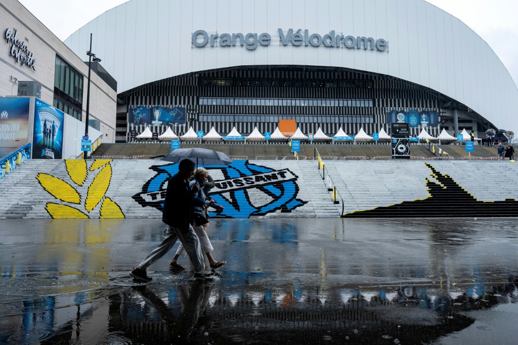 Ligue 1 : Report du duel OM PSG, Monaco et Strasbourg poursuivent sur leur lancée