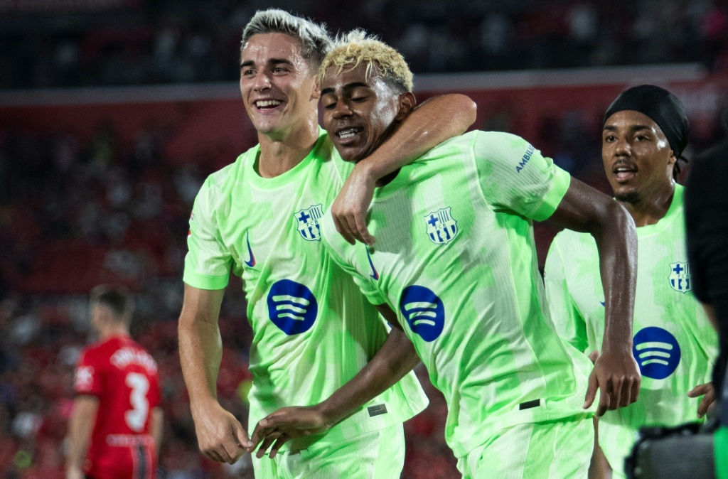 Gavi submetido a intervencao cirurgica por lesao no joelho