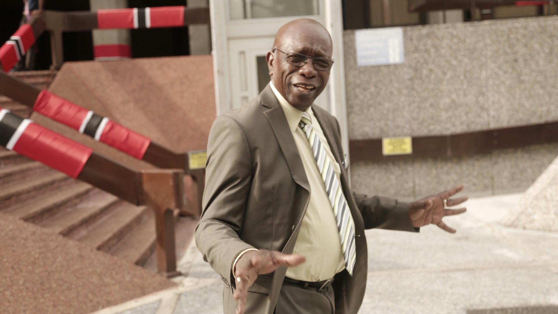 Ehemaliger FIFA Vizepräsident Warner entgeht Auslieferung in die USA