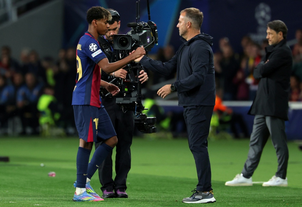 Flick acerca de Yamal: No obtener el Balón de Oro es un estímulo para las temporadas venideras