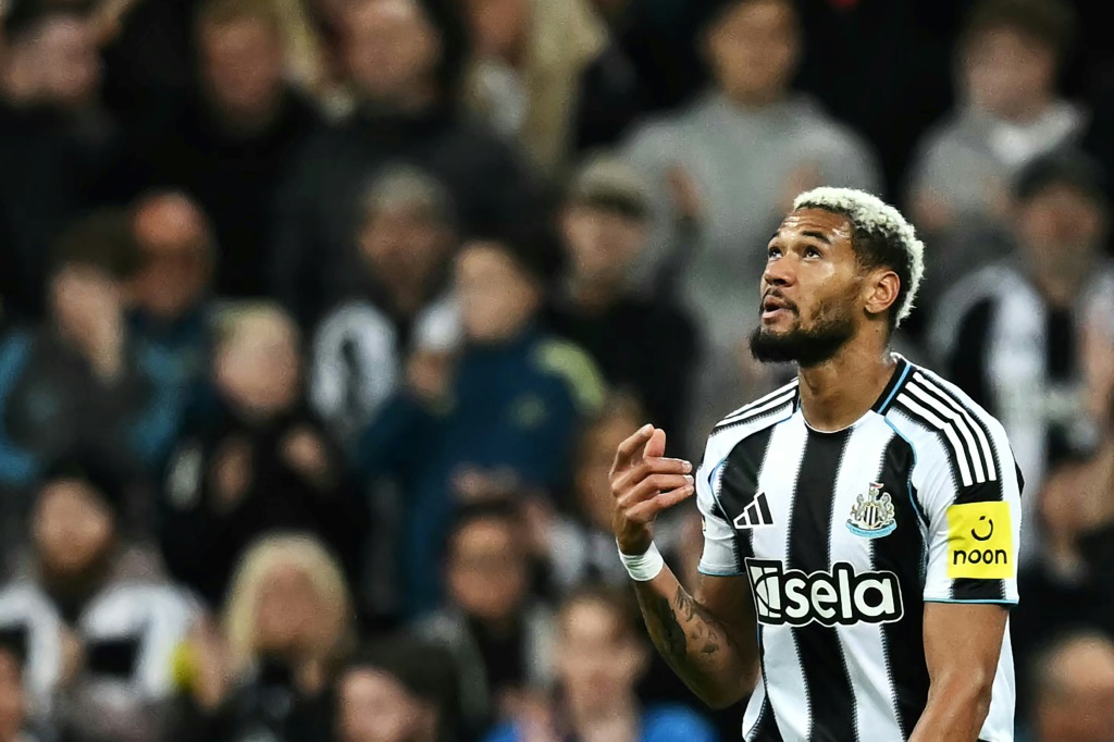 Manchester City, Arsenal, Tottenham e Newcastle seguem para as oitavas da Taça da Liga Inglesa