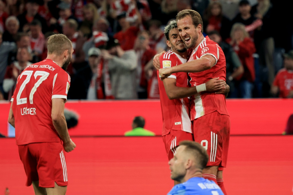 Luis Díaz enfrenta el desafío de destacar por sí solo eclipsado por Kane