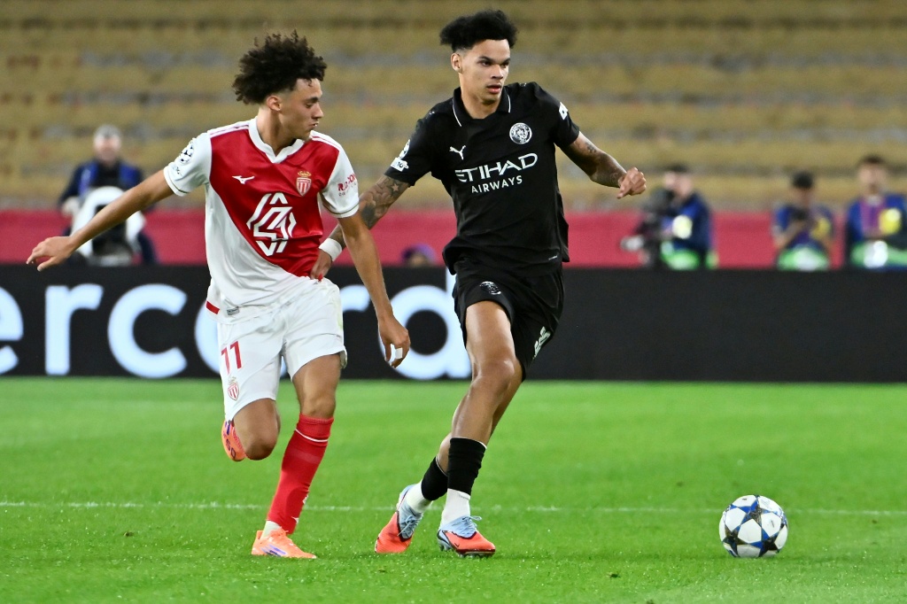 Ligue des champions : Akliouche, moins éclatant mais plus robuste, rêve d'un avenir en Bleu