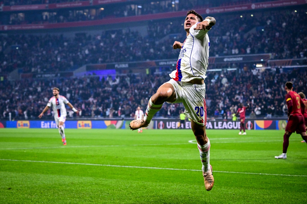 Ligue Europa : Lyon s'impose facilement face à Salzbourg