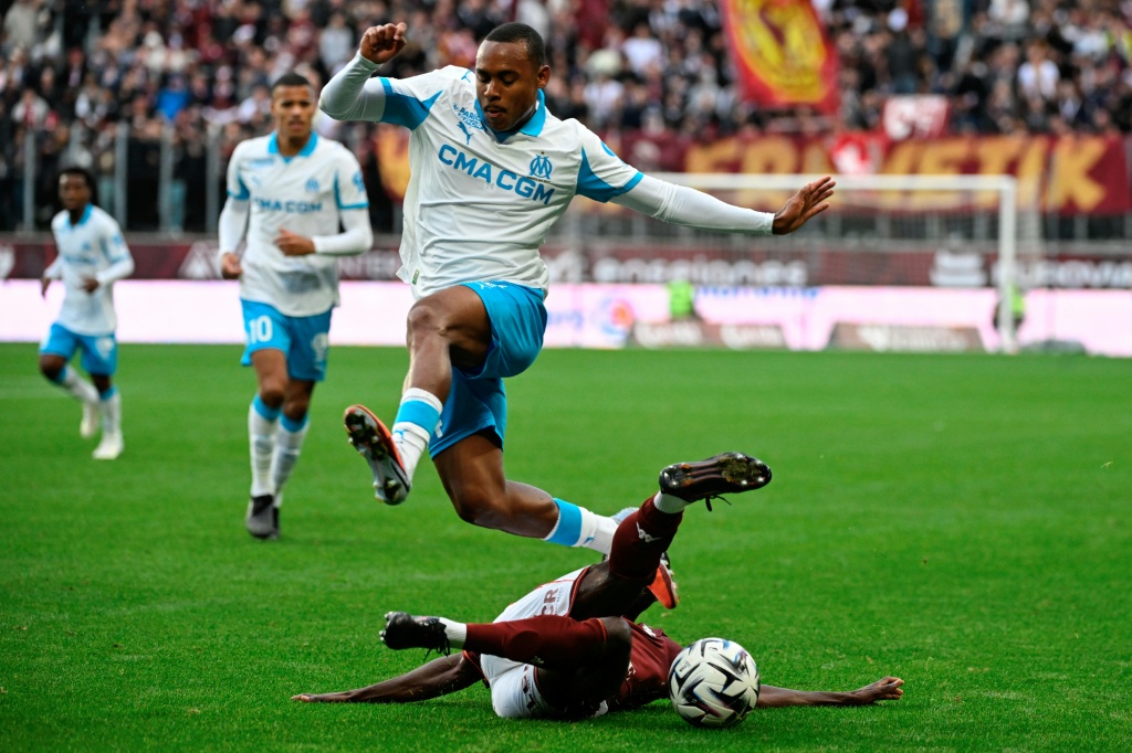 Ligue 1 Victoire éclatante de Marseille face à Metz (3-0)