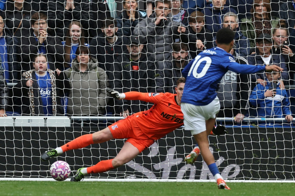 Angleterre: Crystal Palace en déclin, Postecoglou dans la tourmente
