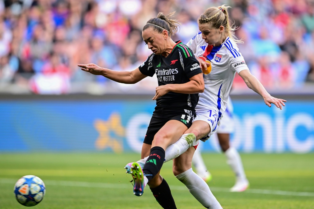 Arsenal Welcome Lyon to Launch New Women's Champions League Format