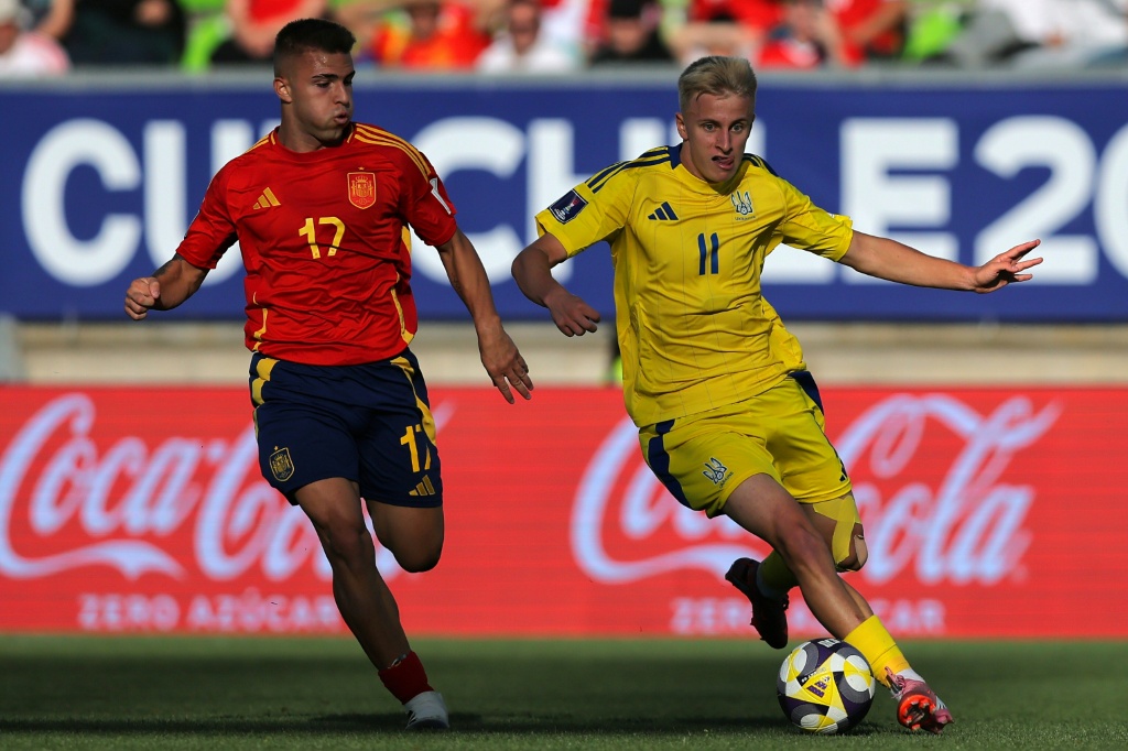 La Selección Española derrota a Ucrania por 1-0 y se convierte en la primera en acceder a cuartos del Mundial Sub-20