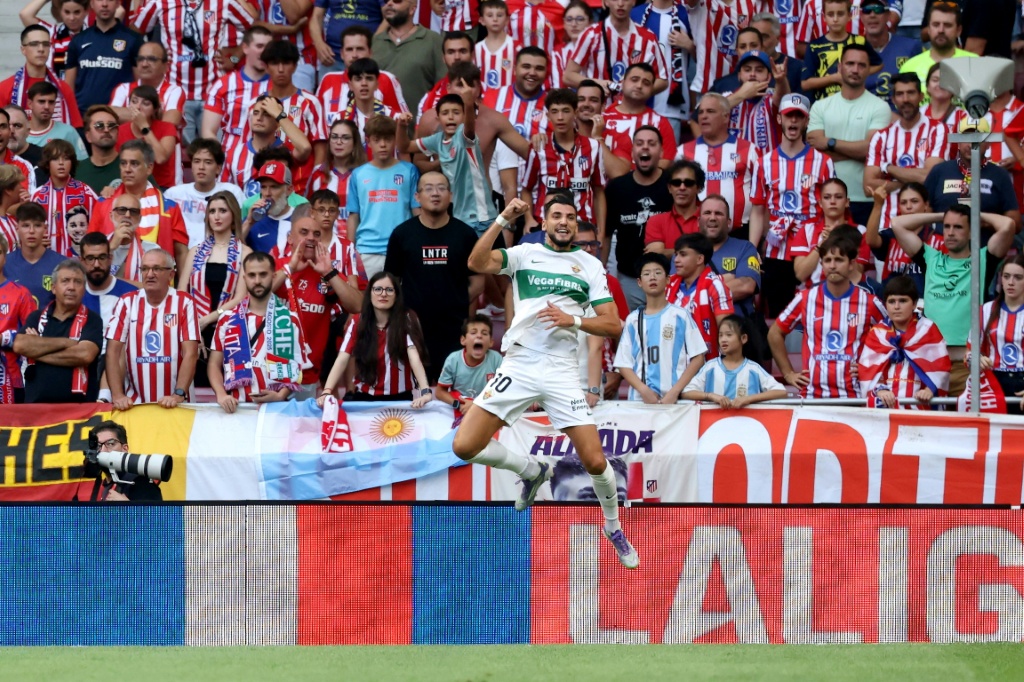 Rafa Mir, futbolista del Elche, enfrenta proceso por agresión sexual