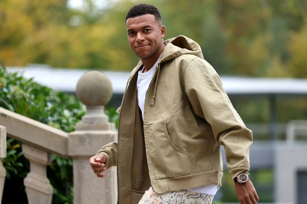 Mbappé reconhece que se sente mais tranquilo em Madri do que em Paris