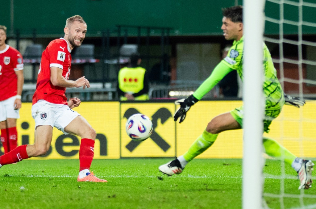 Austria, Dinamarca y Países Bajos destacan en una noche de victorias abultadas