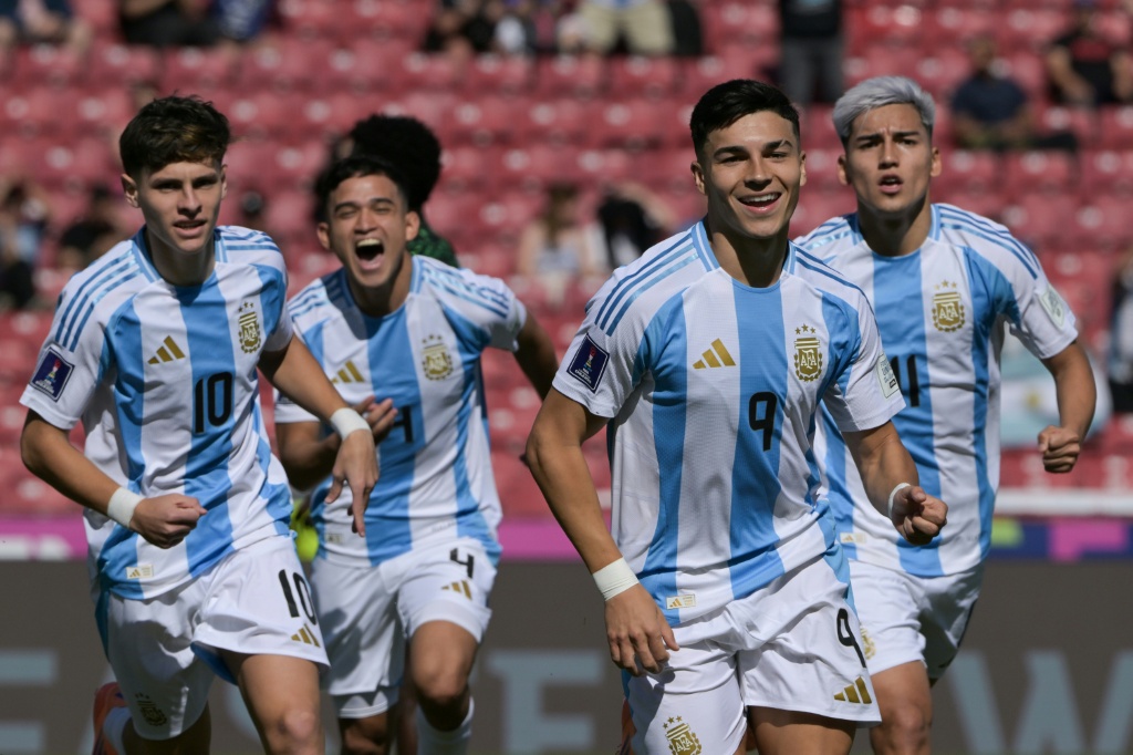 Cuartos de Fuego: Argentina y México, España y Colombia Dominan el Escenario del Mundial Sub-20
