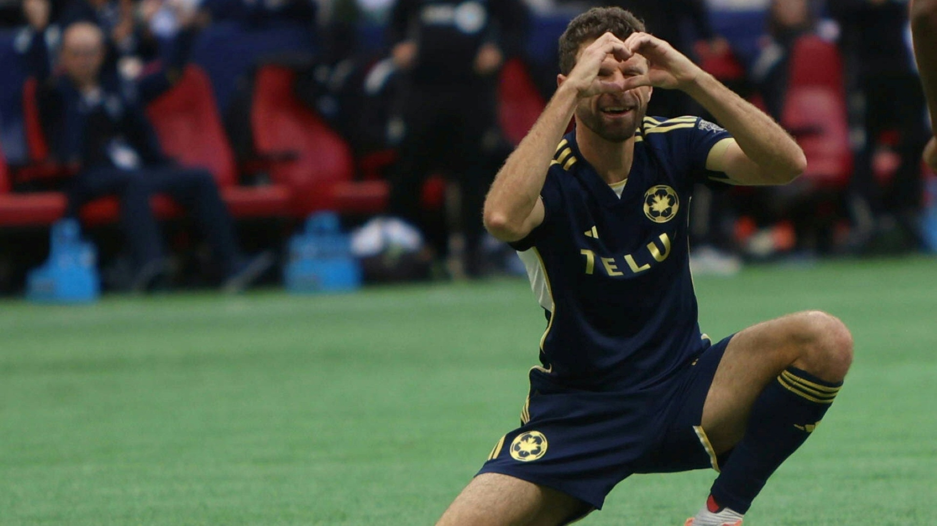 Spiel gegen Luxemburg: Müller erwartet "Druck im Kessel"