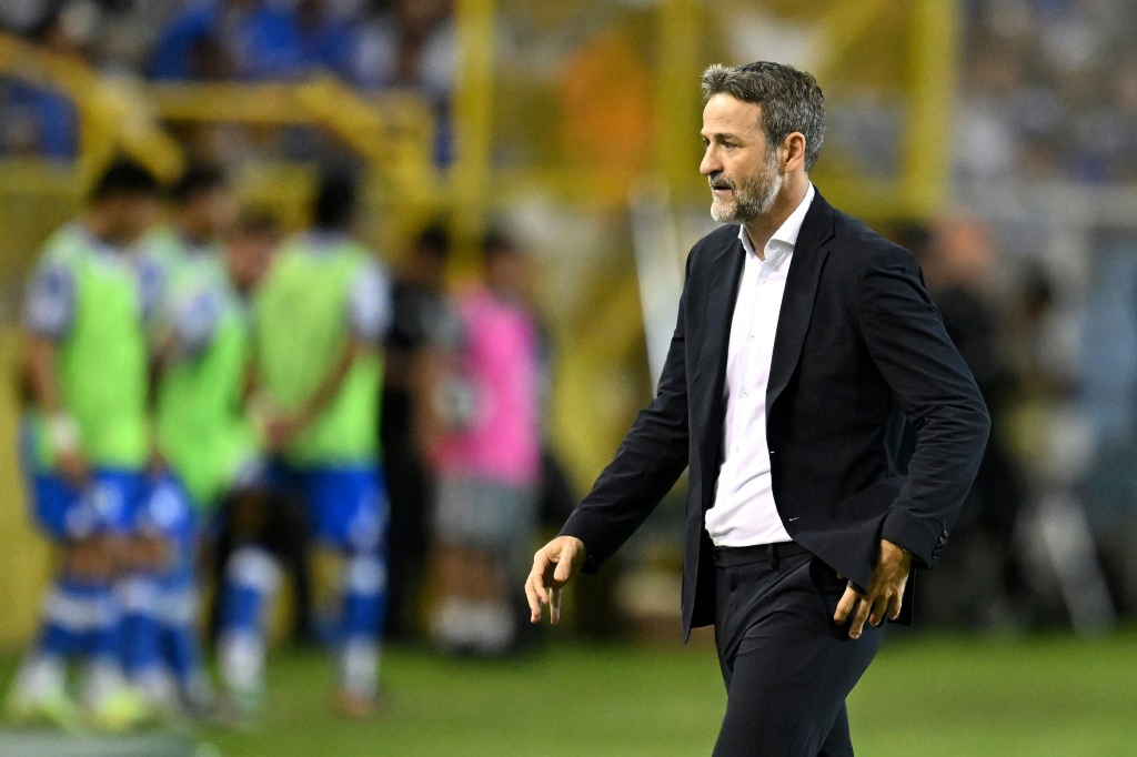 "Hemos revivido", afirma el entrenador de Panamá después de vencer a El Salvador en la fase clasificatoria