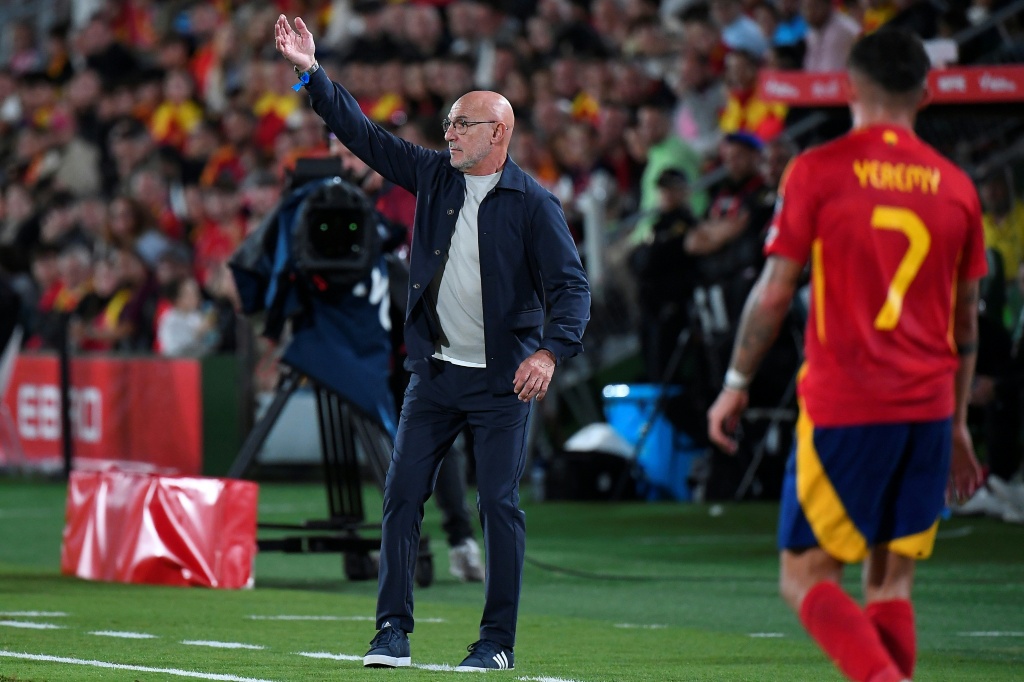 Luis de la Fuente cerca de empatar el récord de invencibilidad de la Roja