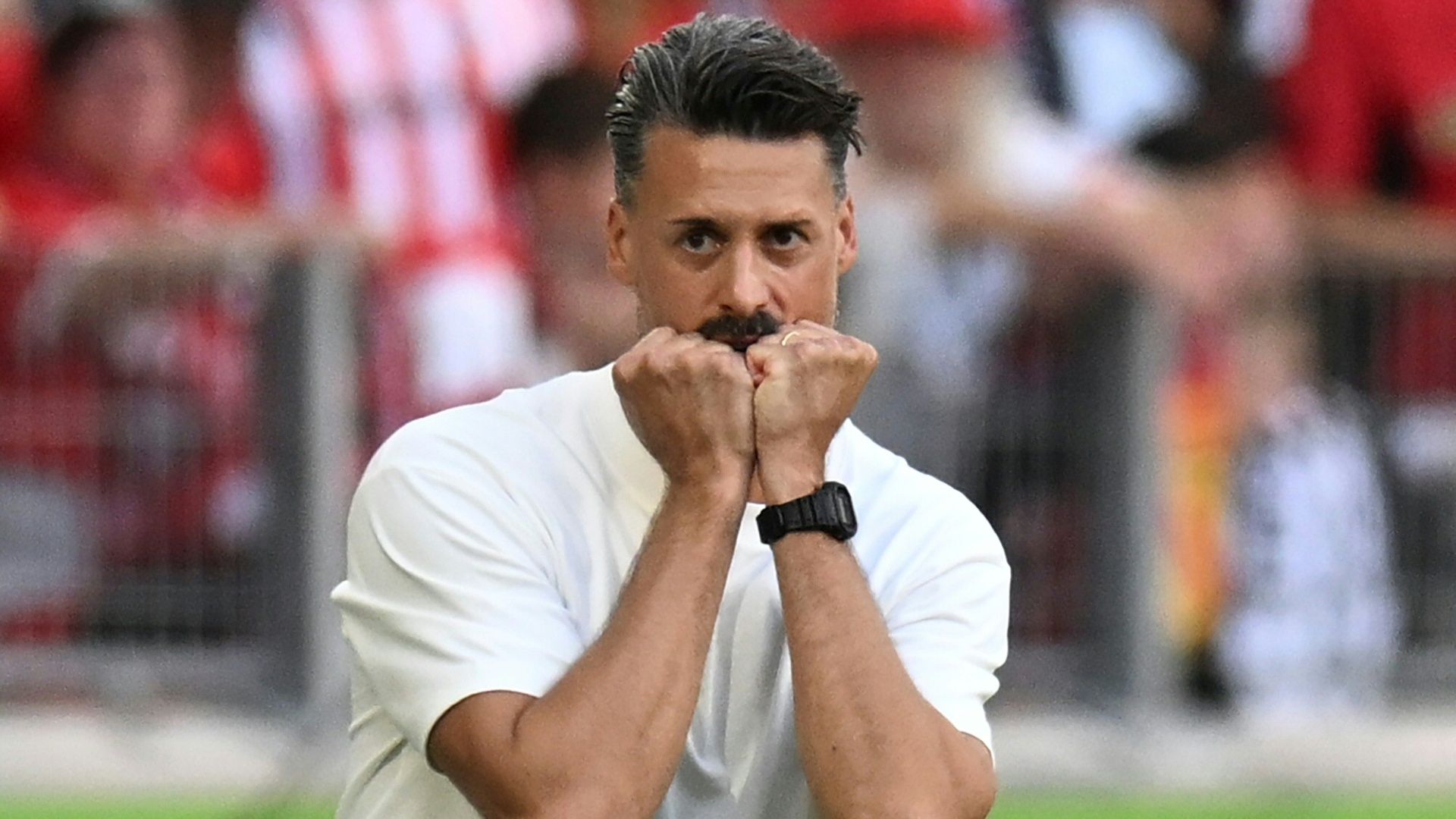 FC-Auggsburg-Präsident Krapf unterstützt Trainer Wagner