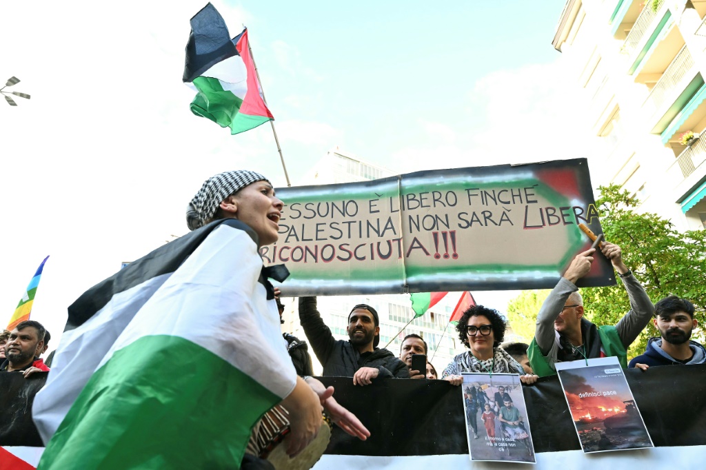 Italian Pro-Palestinian activists clash with police, demand Israel boycott before World Cup qualifier