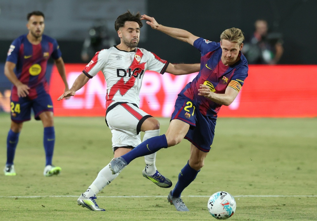 Barcelona extiende el contrato de Frenkie de Jong hasta 2029