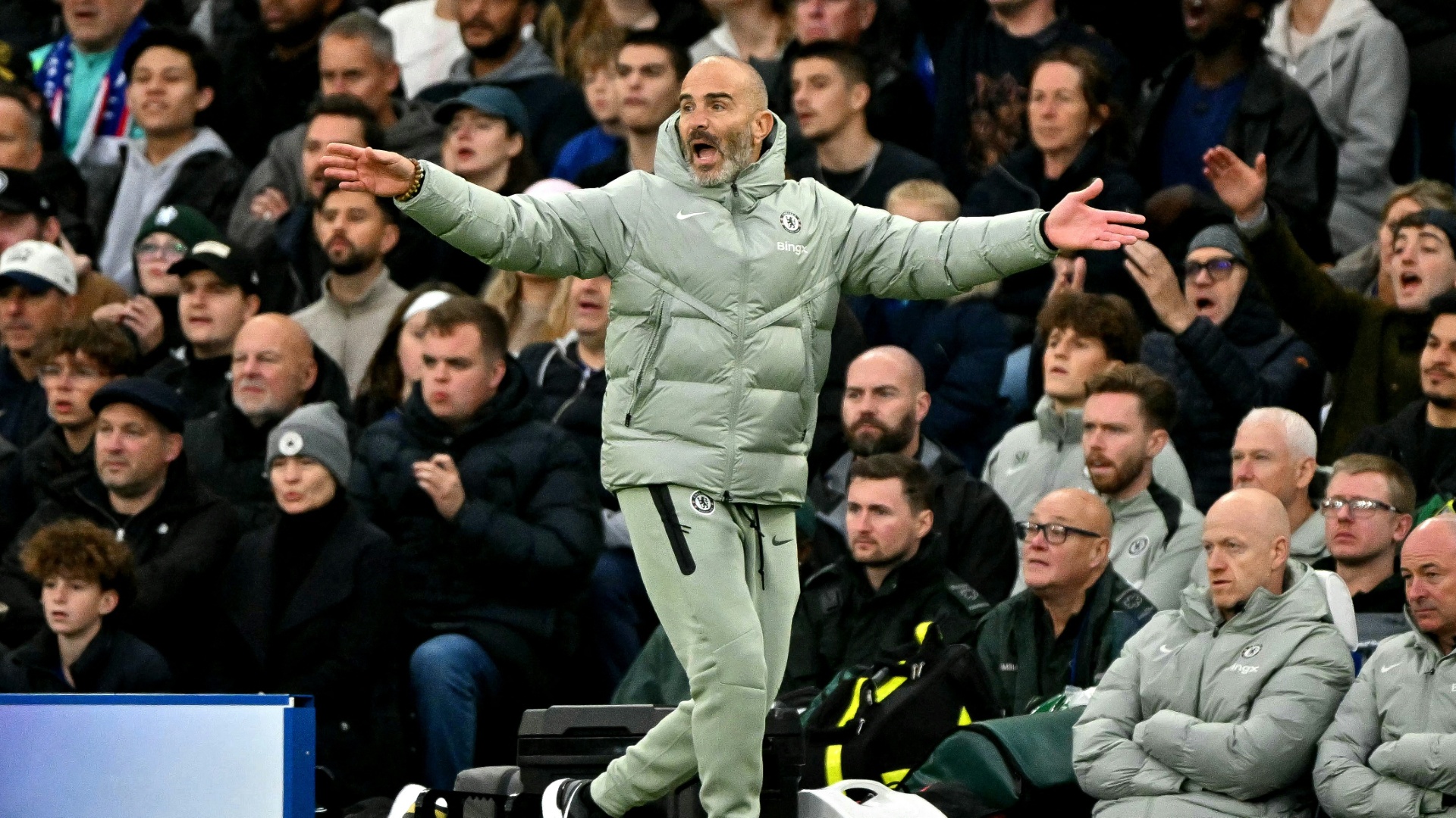 Gelb-Rot gegen Liverpool: Chelseas Trainer für ein Spiel suspendiert