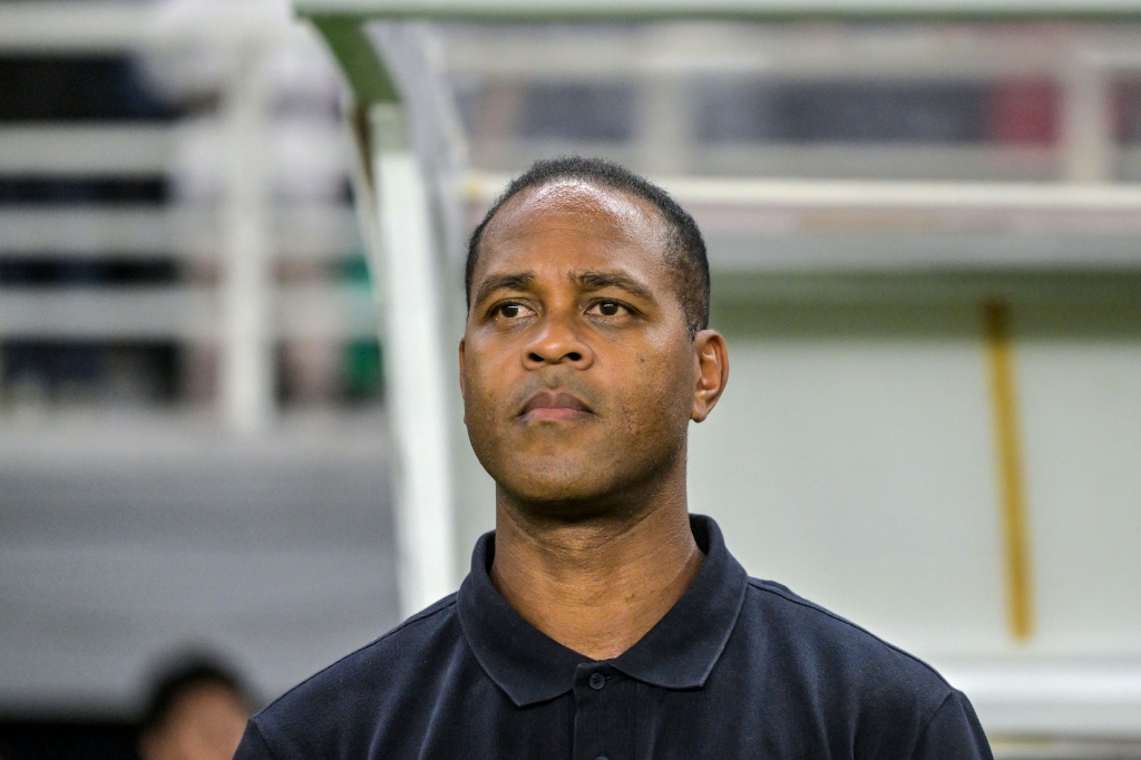 Kluivert abandona el cargo de entrenador de la selección de Indonesia