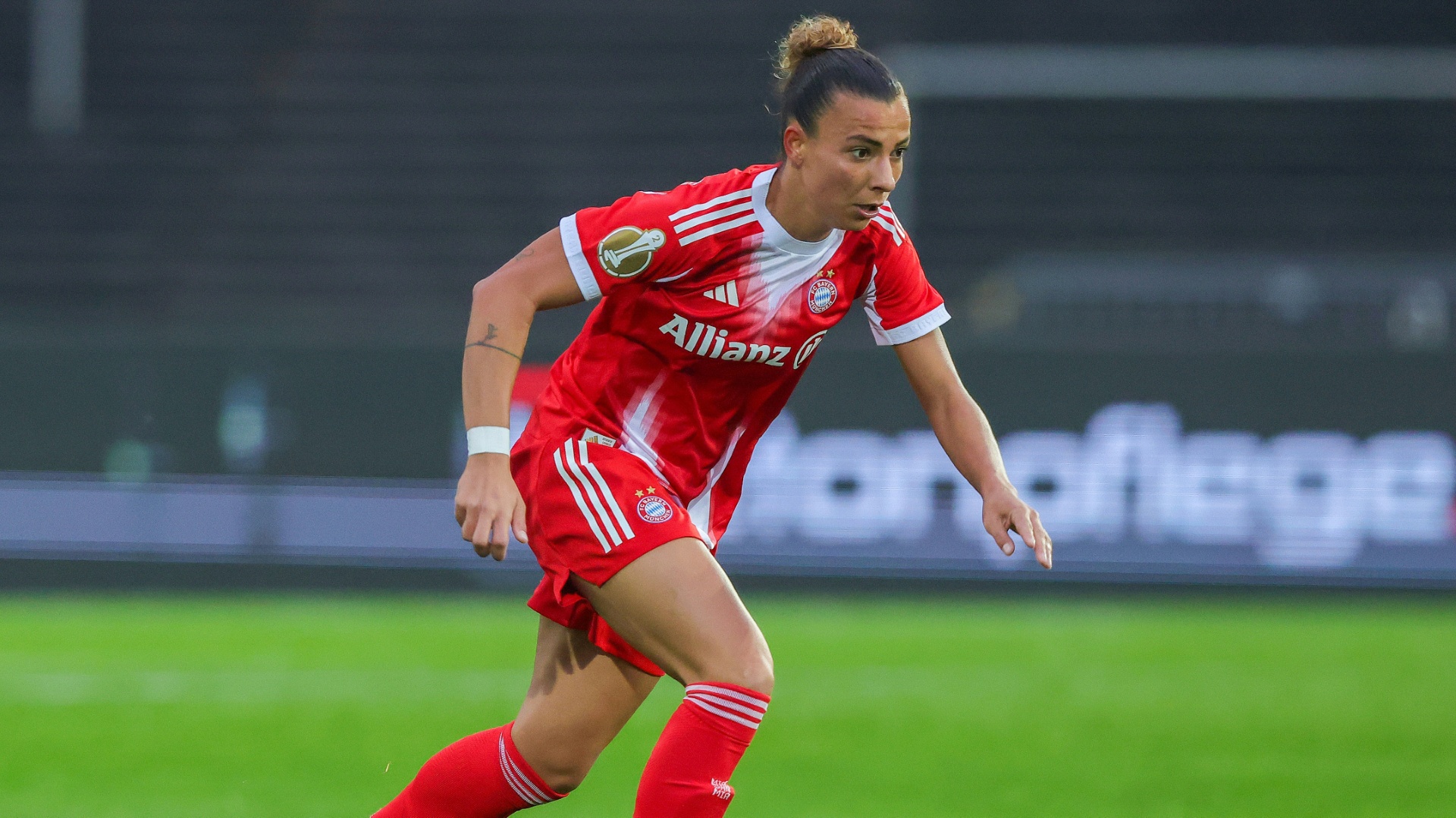 Verletzung an der Schulter Bayern Frauen müssen auf Caruso verzichten