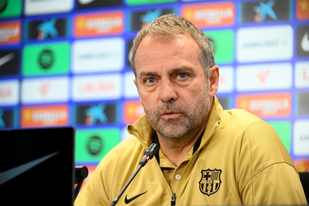 'Pausa de outubro pode ser benéfica para nós', afirma treinador do Barcelona