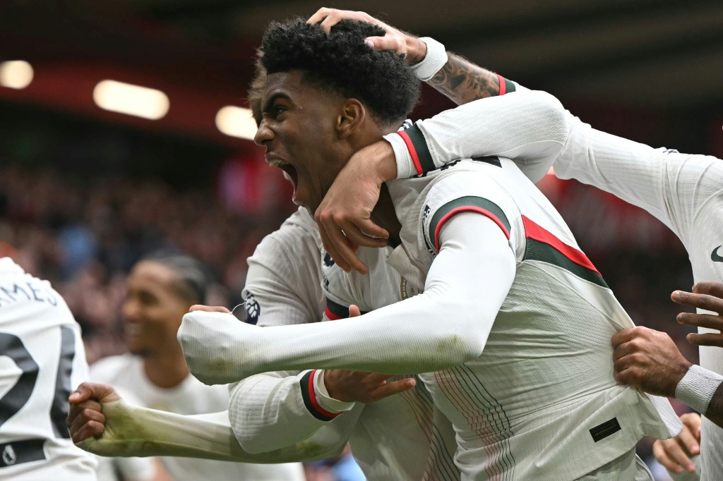 Челси разгромили Форест и усилили давление на Постекоглу без побед