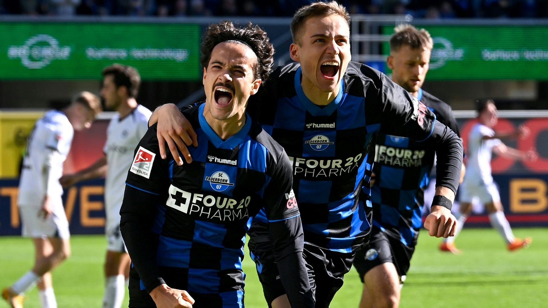 Tigges mit Doppelpack, Paderborn triumphiert im Ostwestfalen-Drama