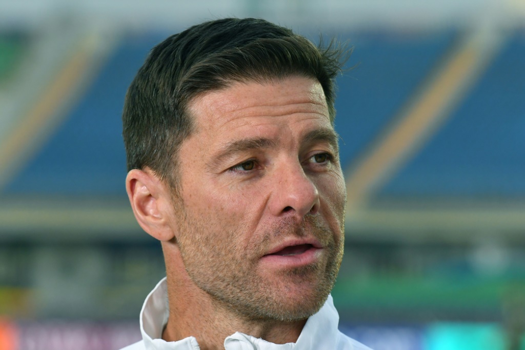 Xabi Alonso apoia protestos contra jogo do Espanhol em Miami