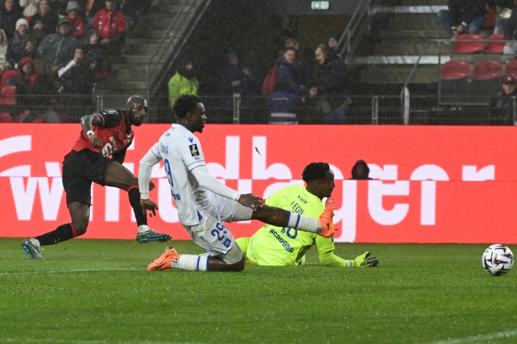 Ligue 1 Rennes peine a progresser