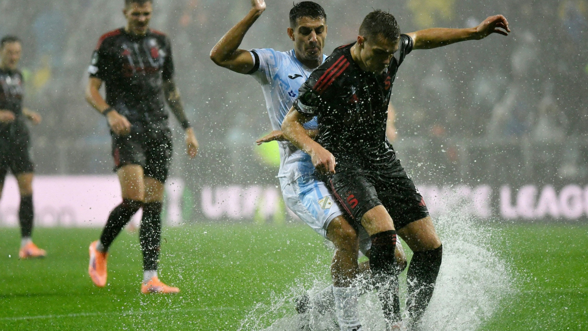 Wasserschlacht in Rijeka abgebrochen