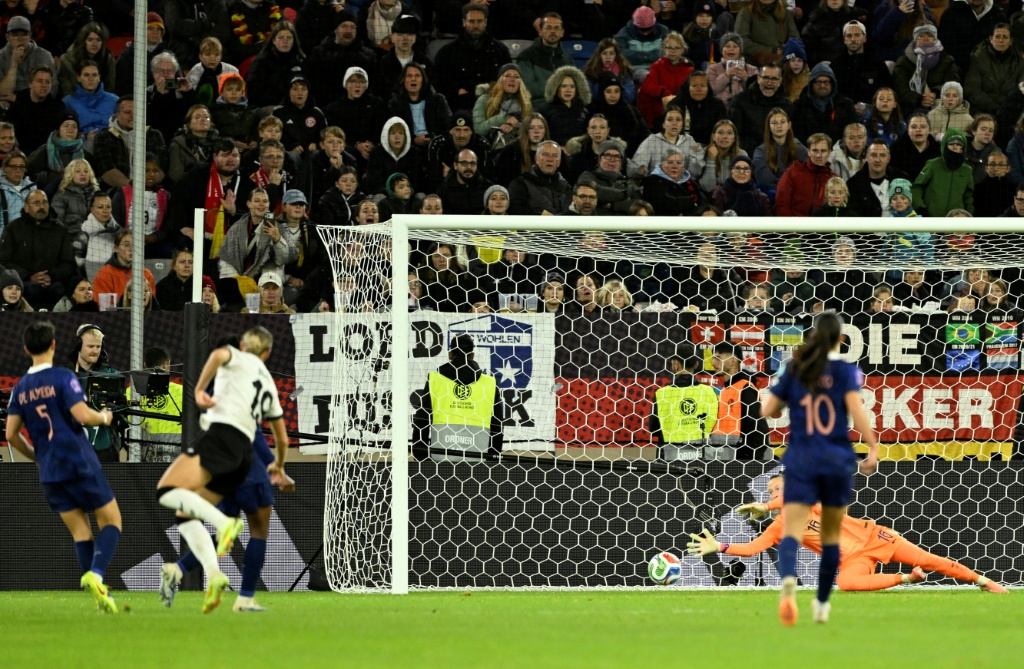 Ligue des nations : les Bleues en perte de vitesse au milieu , à la recherche de leurs marques