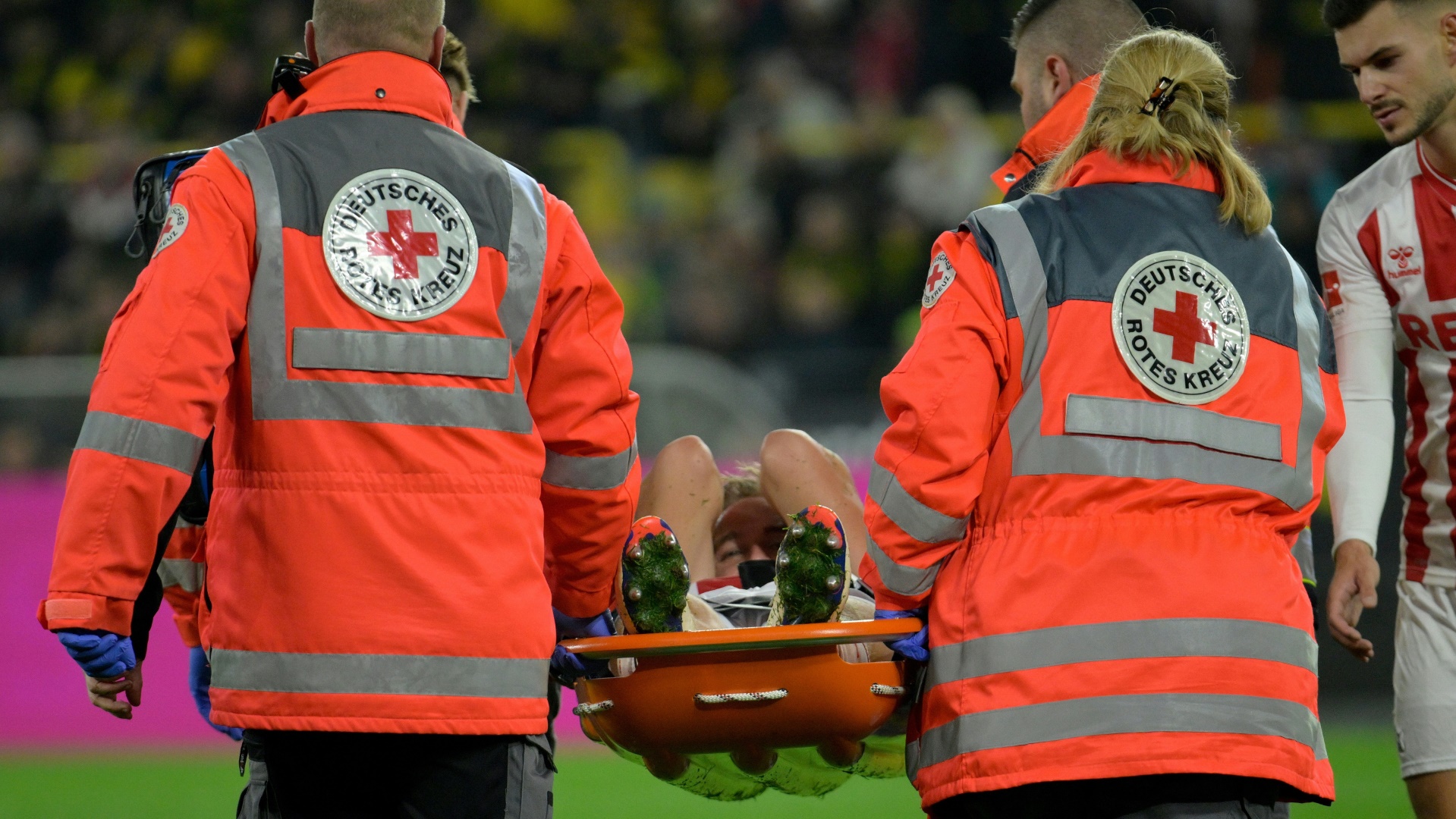 1. FC Köln bestätigt ernste Knieverletzung von Hübers