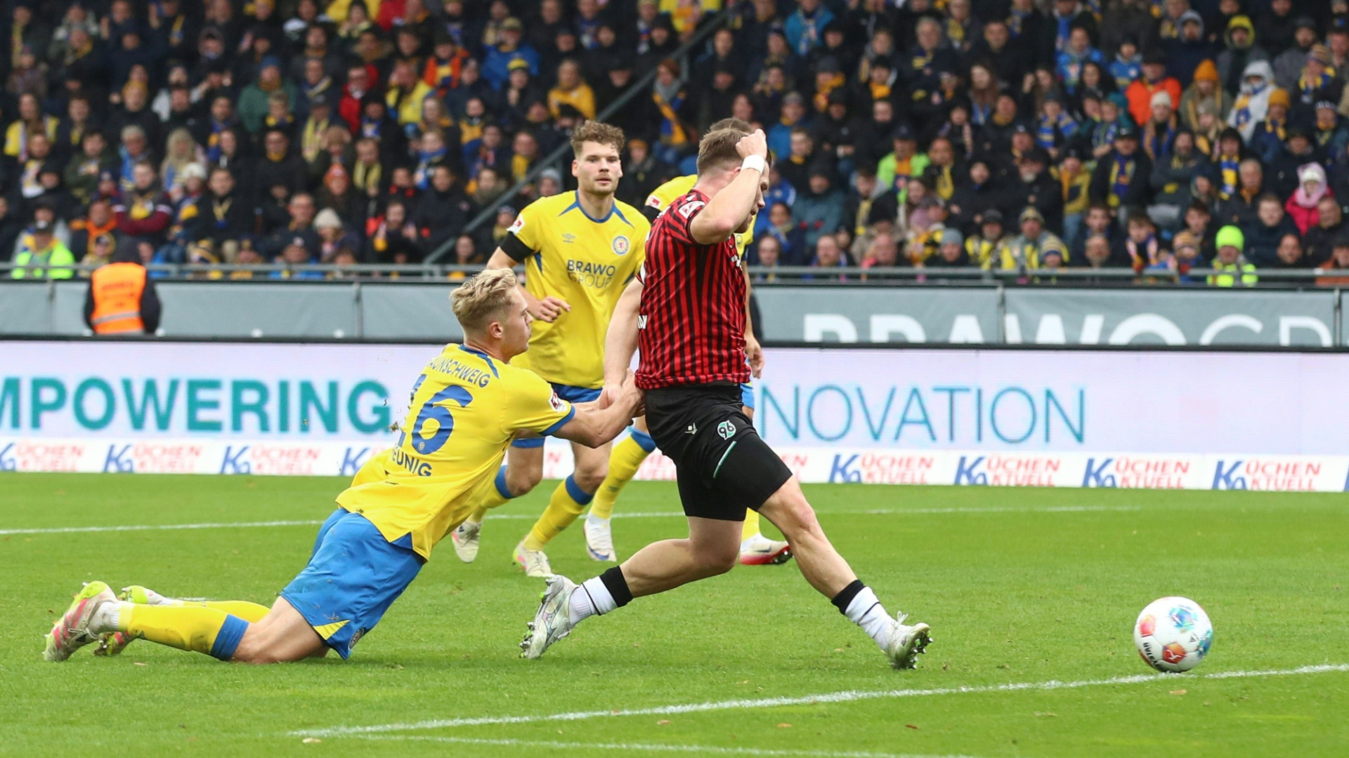 Doppelpack von Källman: Hannover siegt im Niedersachsenderby