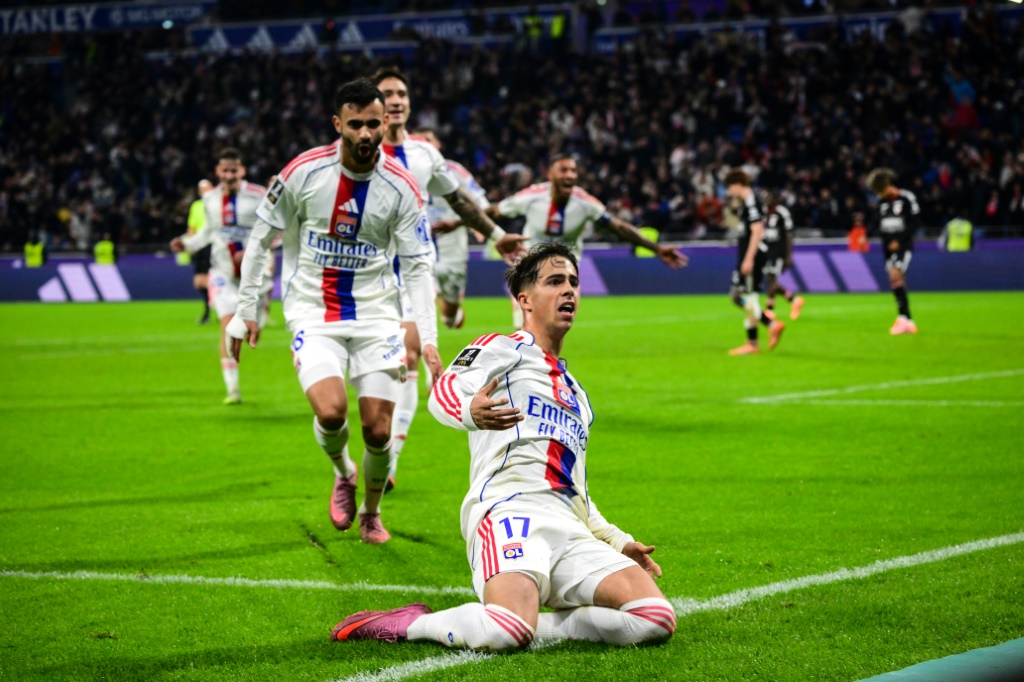 Ligue 1: Lyon s'offre une victoire étriquée face à Strasbourg au détriment de Fofana