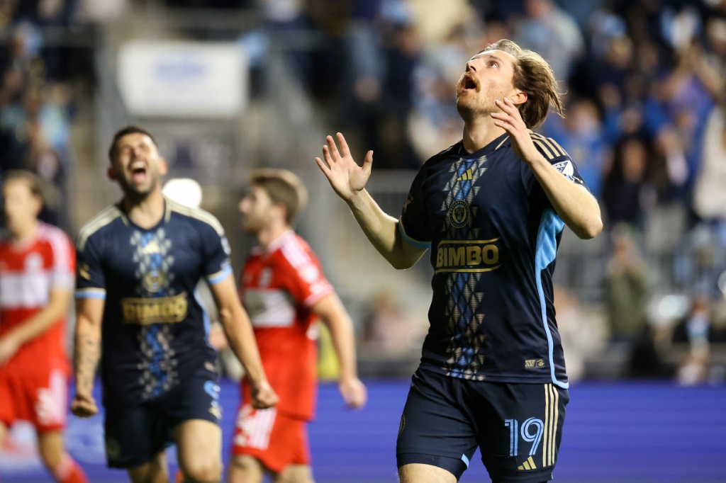 Leading Seeds Philadelphia and San Diego Claim Victories in MLS Playoff Debuts