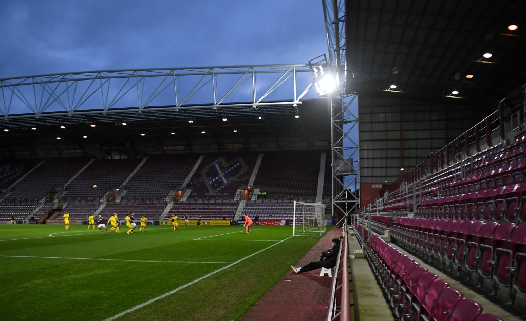 Hearts vence al Celtic por 3-1 y avanza hacia el campeonato escocés