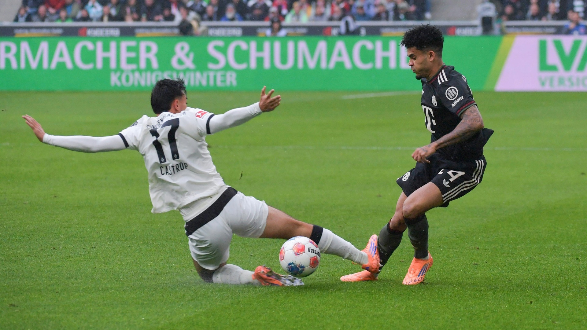 Zweimalige Sperre: Castrop von Gladbach sitzt das Derby aus