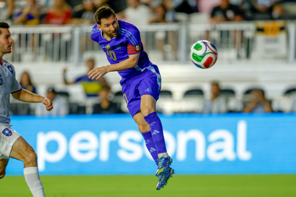 Messi revela vontade de jogar a Copa do Mundo mas só decide no começo de 2026