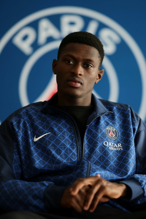 Nuno Mendes confiesa: "Antes solo pensaba en el ataque"