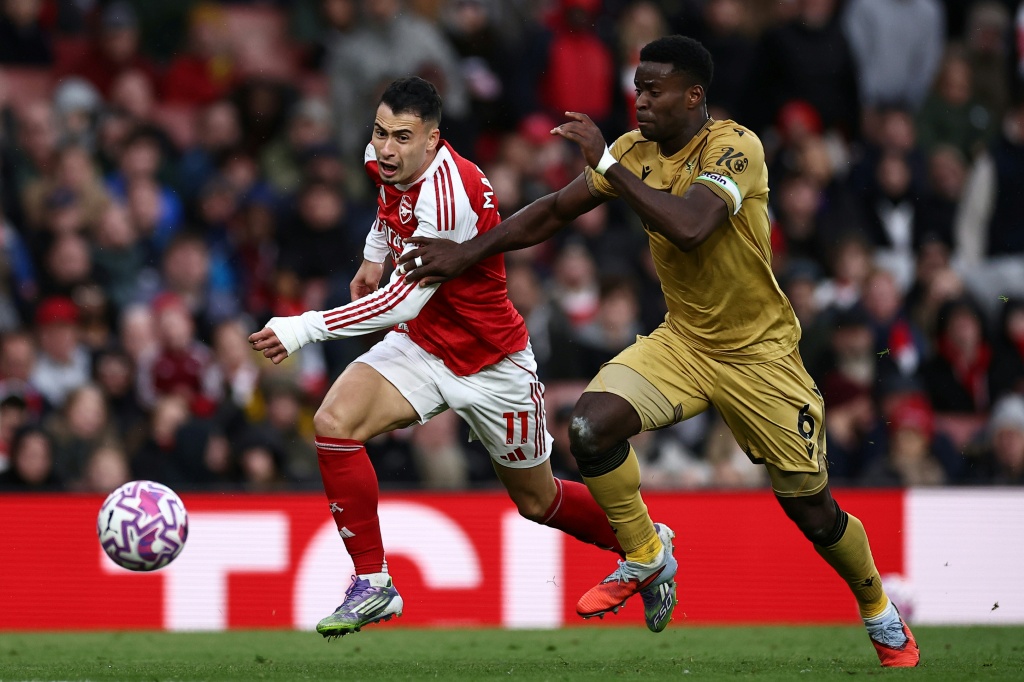 Saliba e Martinelli engrossam lista de ausentes no Arsenal