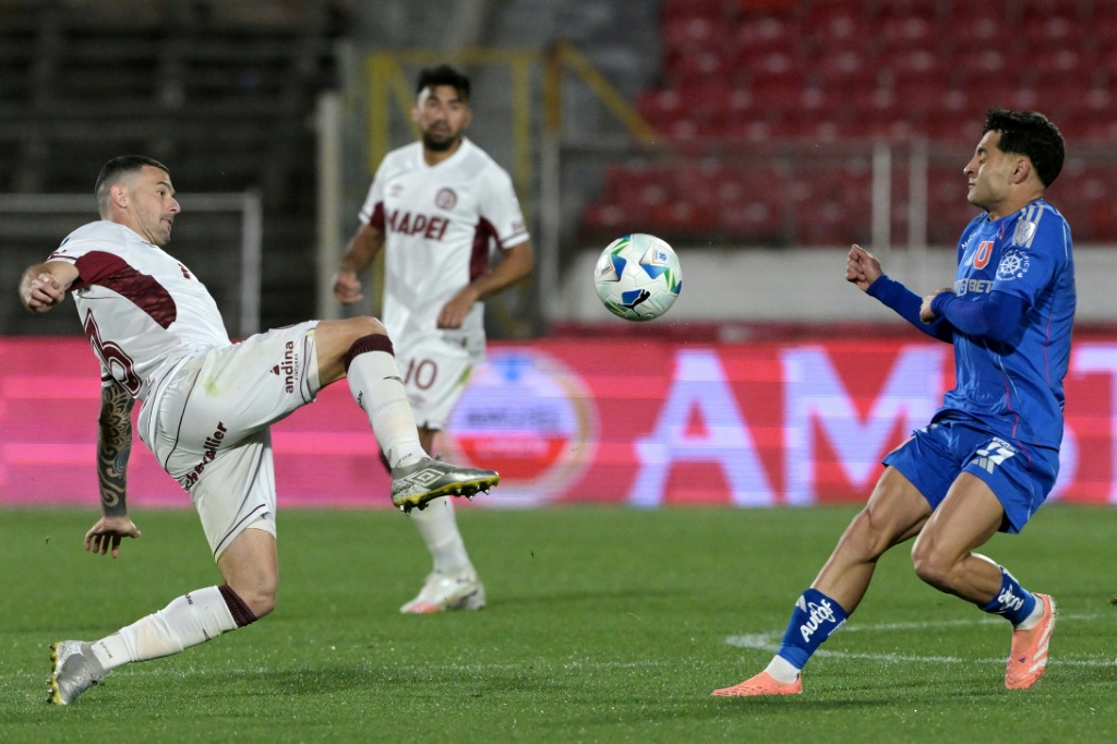 Lanús busca otra final frente a la U de Chile en un ambiente cargado de tensión