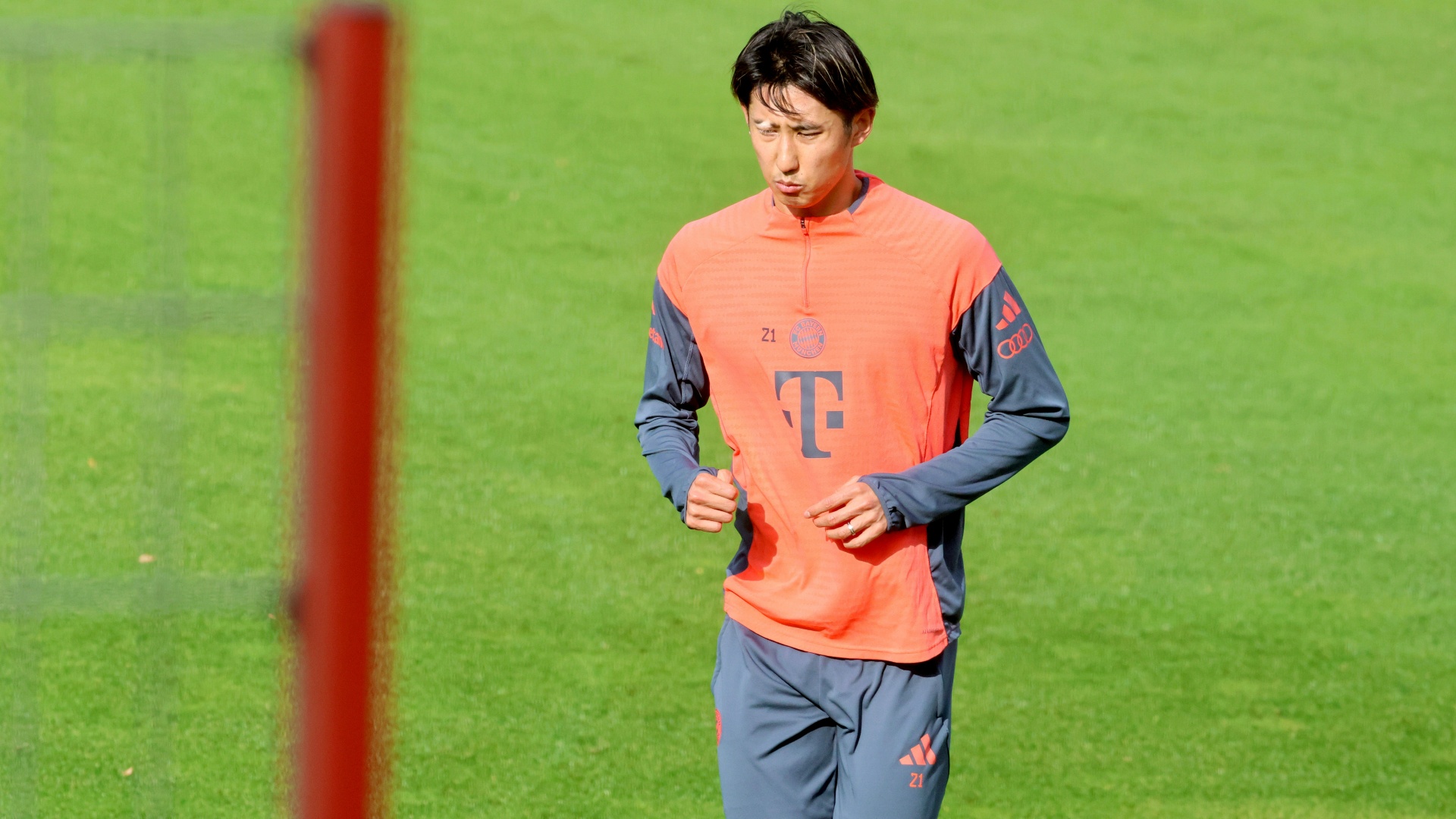 Bayern München: Hiroki Ito wieder im Mannschaftstraining