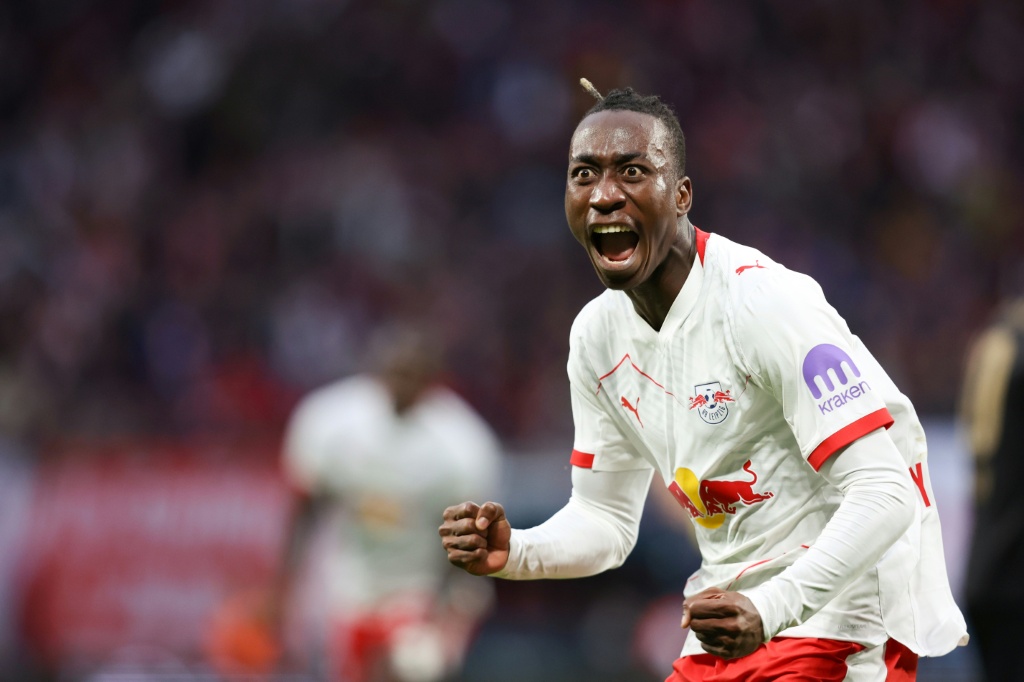 RB Leipzig gana 3-1 al Stuttgart y recupera el segundo puesto