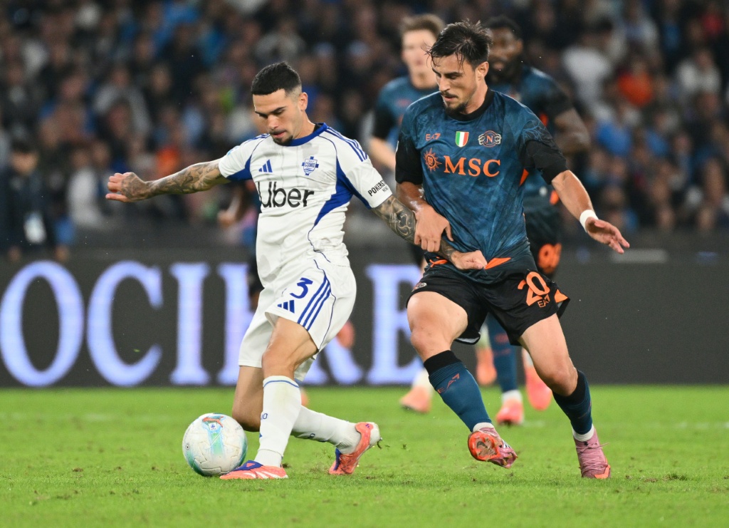 Napoli empata sem golos frente ao Como e arrisca perder comando do campeonato italiano