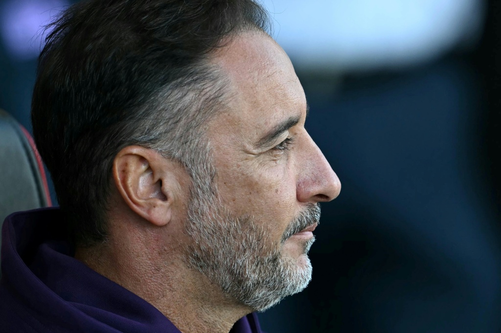 Ex-Flamengo e Corinthians treinador Vítor Pereira é dispensado do último classificado da Premier League