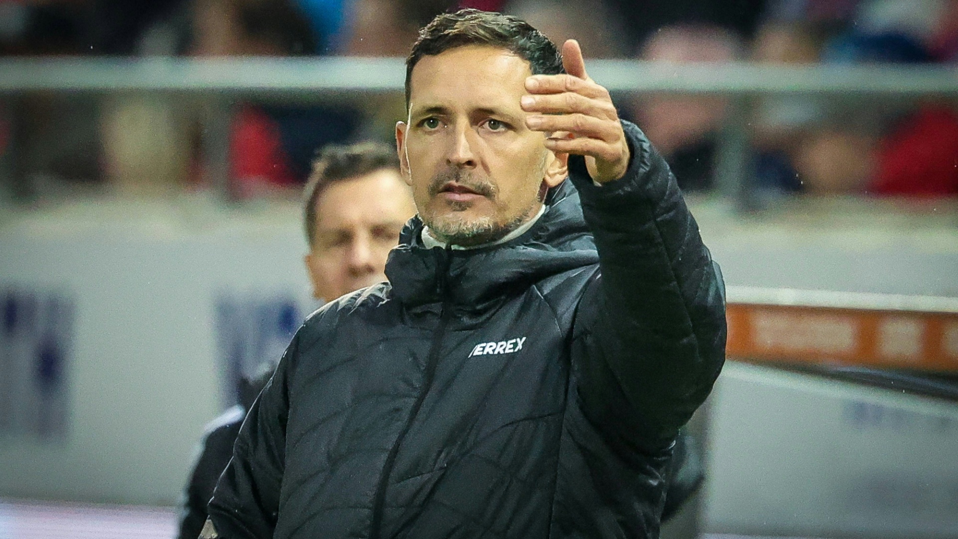 Vor dem Duell in Neapel: Toppmöller krank im Hotelbett