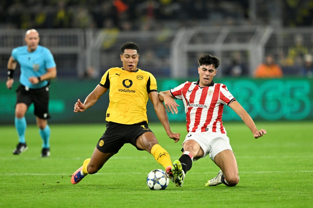 Jobe Bellingham avanza en el Borussia Dortmund antes del encuentro con el Manchester City